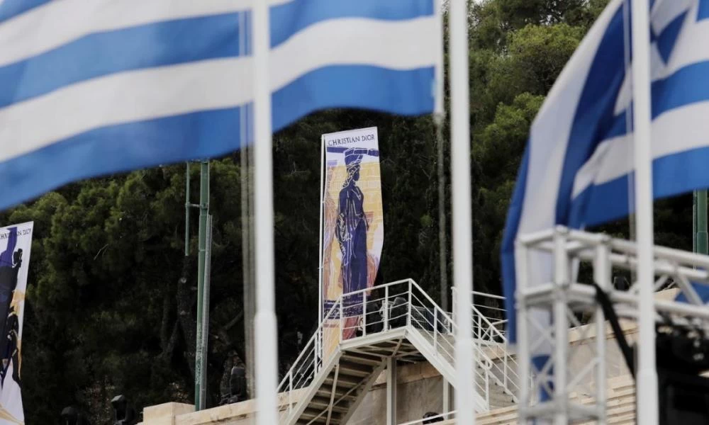 O Dior αποθέωσε την Ελλάδα: Με αρχαιοελληνικά φορέματα στο Καλλιμάρμαρο